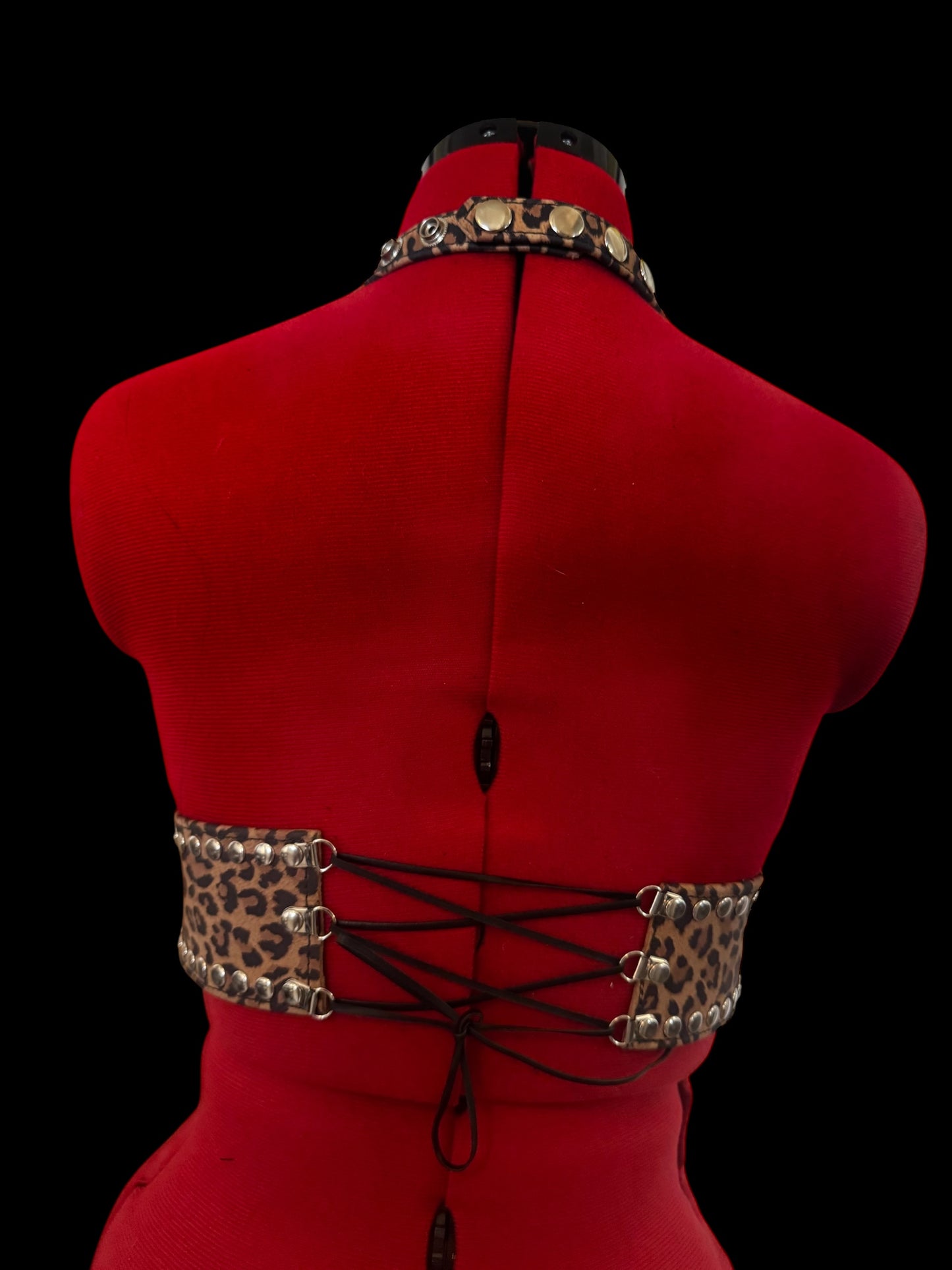 BARBWIRE CHEETAH HALTER TOP