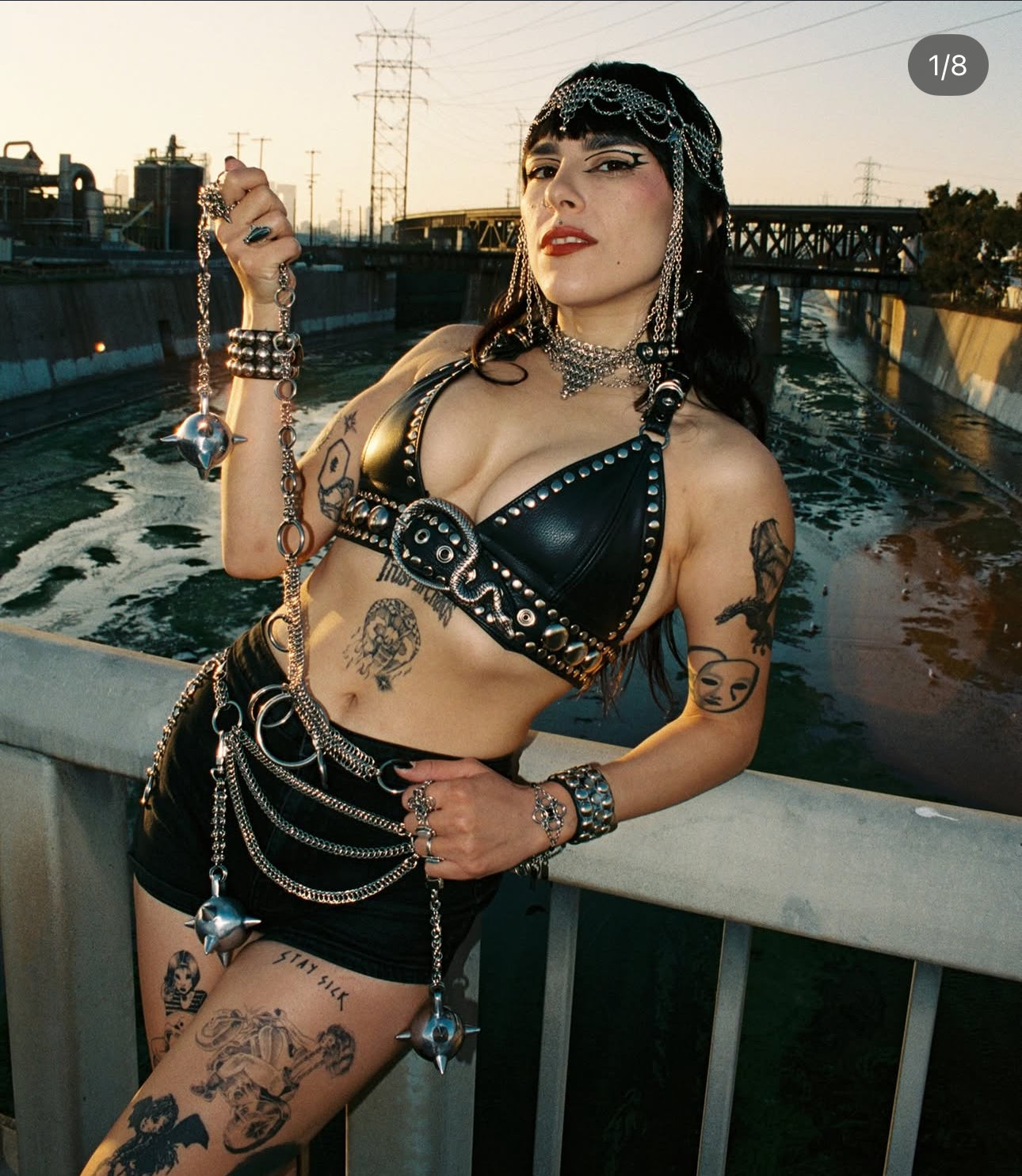 VENOM HALTER BELTED TOP